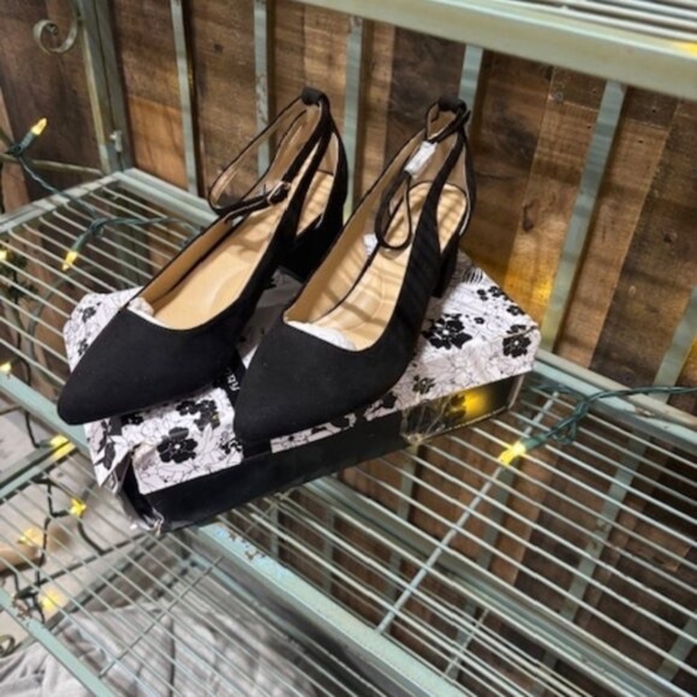 CL by Laundry Black Heels
